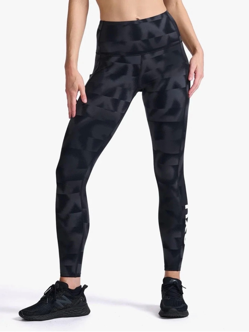2XU Form Lineup Hi-Rise Compression Tights